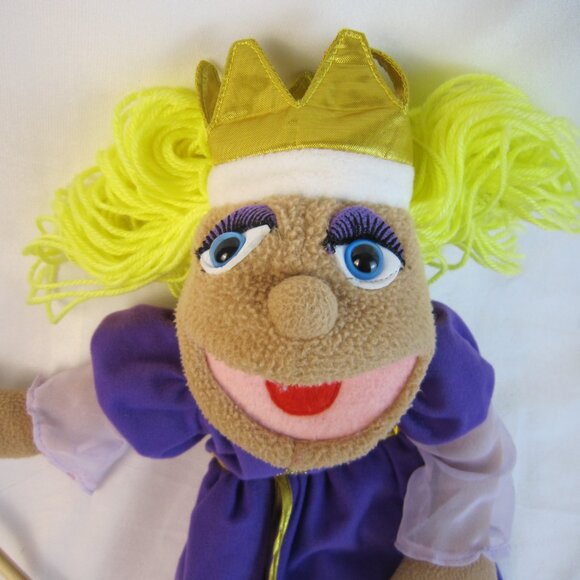 Melissa & Doug Queen Puppet - Used - Picture 2 of 6